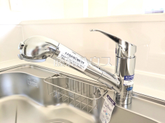 浄水器一体型水栓　【日野市東平山２丁目】いつでもおいしいお水が飲める浄水器一体型水栓も完備 