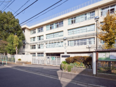 世田谷区立上祖師谷中学校