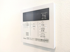 浴室給湯リモコン　【西東京市芝久保町１丁目】追焚き機能付きなので、生活時間の違う家族に便利です。　