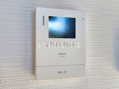 TVモニター付きインターホン訪問者がひと目で分かります TVモニター付きインターホン訪問者がひと目で分かります