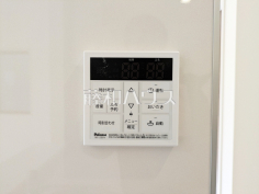 1号棟　給湯器　【府中市北山町２丁目】追焚き機能付きなので、生活時間の違う家族に便利です。