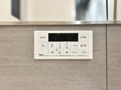 給湯器リモコン　【世田谷区千歳台５丁目】