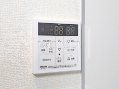 1号棟　給湯器リモコン　【昭島市大神町１丁目】日々の生活を豊かに、暮らしを心地良くする先進の設備　