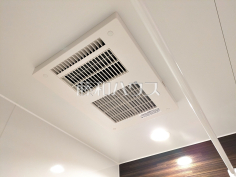 浴室乾燥機　【ライオンズガーデンひばりヶ丘第2】雨の日の強い味方！浴室換気乾燥機付きユニットバスで洗濯物が乾かせます。