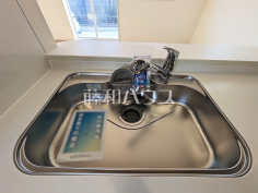 浄水器一体型水栓【三鷹市北野３丁目】いつでもおいしいお水が飲める浄水器一体型水栓も完備　