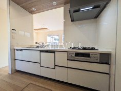 システムキッチン【三鷹市北野３丁目】使いやすくスタイリッシュなシステムキッチンには、毎日お使いになる方の視点が存分に活かされています。　