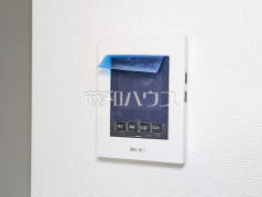 1号棟　TVモニター付きインターホン　【立川市柏町４丁目】訪問者がわかるTVモニター付インターホンは、お子様のお留守番にも活躍するかも？！