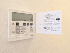4号棟　空気を汚さず暖かい床暖房 乾燥しすぎず、埃も舞わずハウスダストが少ないクリーンな室内をキープする床暖房