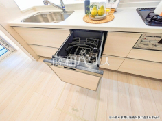 食器洗浄乾燥機 キッチンにはエコと家事時間短縮、一石二鳥の食洗機付です。 