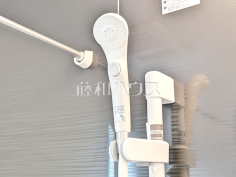 1号棟　スイッチ付シャワーヘッド　【朝霞市根岸台７丁目】浴室のシャワーは手元で止水ができるスイッチ付シャワーヘッドにより、さらに節水効果がアップします。