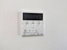 浴室給湯リモコン追焚機能付で時間差入浴もOK 