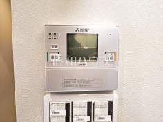 浴室給湯リモコン追焚き機能付きなので、生活時間の違う家族に便利です。 