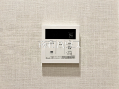 給湯リモコン　【藤和上北沢ホームズ】 追焚き機能付きなので、生活時間の違う家族に便利です。 