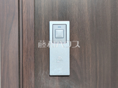 B号棟　スマートキー　【昭島市美堀町２丁目】日々の生活を豊かに、暮らしを心地良くする先進の設備　