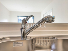 浄水器一体型水栓　【小平市鈴木町１丁目】いつでもおいしいお水が飲める浄水器一体型水栓も完備 
