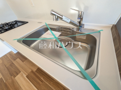 浄水器一体型水栓【ライオンズステーションプラザ千歳烏山】いつでもおいしいお水が飲める浄水器一体型水栓も完備　