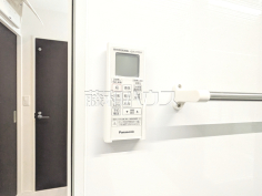 浴室乾燥機リモコン　【三鷹市中原４丁目】雨の日の強い味方！浴室換気乾燥機付きユニットバスで洗濯物が乾かせます。　