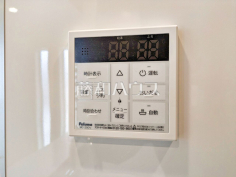 浴室給湯リモコン追焚機能付で時間差入浴もOK 