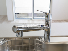 浄水器一体型水栓　【新座市野火止３丁目】いつでもおいしいお水が飲める浄水器一体型水栓も完備 
