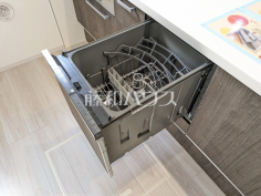 食器洗浄乾燥機　【富士見市上沢３丁目】 後片付けの手間を削減し、趣味の時間や家族との時間を増やせる食器洗い乾燥機を標準装備 