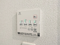 浴室乾燥機リモコン　【小平市上水新町２丁目】雨の日の強い味方！浴室換気乾燥機付きユニットバスで洗濯物が乾かせます。
