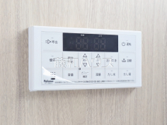 A号棟　給湯スイッチ　【国立市谷保７丁目】追焚き機能付きなので、生活時間の違う家族に便利です。
