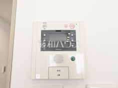 TVモニター付きインターホン　【グーディッシュ千歳船橋】訪問者がわかるTVモニター付インターホンは、お子様のお留守番にも活躍するかも？！