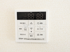 1号棟　給湯器　【春日井市坂下町２丁目】追焚機能付で時間差入浴もOK追焚き機能付きなので、生活時間の違う家族に便利です。