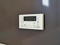 給湯スイッチ　【新座市野寺２丁目】追焚機能付で時間差入浴もOK 
