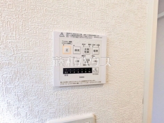 浴室換気乾燥機リモコン　【新座市野寺２丁目】雨天時の洗濯物や浴室内のカビ防止としても活躍する浴室換気乾燥機
