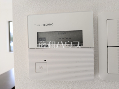 床暖房で足元ぽかぽか 乾燥しすぎず、埃も舞わずハウスダストが少ないクリーンな室内をキープする床暖房