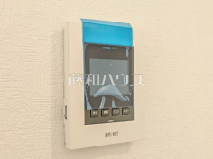 TVモニター付きインターホン　【小金井市東町５丁目】訪問者がわかるTVモニター付インターホンは、お子様がお留守番をされるときも安心ですね。　