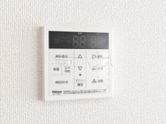 3号棟　給湯器リモコン　【富士見市上沢２丁目】便利な追いだき機能付きオートバス。予約設定も可能なので、帰宅後すぐに入浴できるようお湯を張っておくことができます。