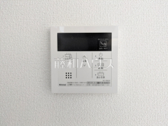 1号棟　給湯器　【府中市新町２丁目】追焚機能付で時間差入浴もOK追焚き機能付きなので、生活時間の違う家族に便利です。