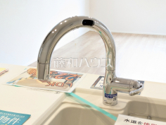 浄水器一体型水栓　【板橋区小茂根２丁目】 いつでもおいしいお水が飲める浄水器一体型水栓も完備 