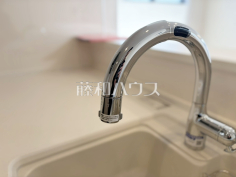 3号棟　浄水器一体型水栓　【世田谷区北烏山９丁目】いつでもおいしいお水が飲める浄水器一体型水栓も完備　