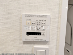 浴室乾燥機　【クリオ三鷹伍番館】雨の日の強い味方！浴室換気乾燥機付きユニットバスで洗濯物が乾かせます。 