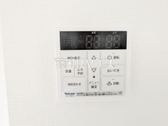 給湯器　【福岡市南区花畑２丁目】追焚き機能付きなので、生活時間の違う家族に便利です。