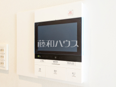 TVモニター付インターホン　【ジェネシティ　サンライトコート】訪問者がわかるTVモニター付インターホンは、お子様のお留守番にも活躍するかも？！