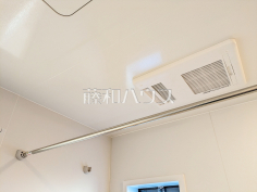 浴室乾燥機　【小平市小川町１丁目】雨の日の強い味方！浴室換気乾燥機付きユニットバスで洗濯物が乾かせます。