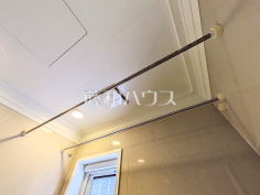 浴室換気乾燥機・浴室物干し　【西東京市中町５丁目】雨天時の洗濯物や浴室内のカビ防止としても活躍する浴室換気乾燥機
