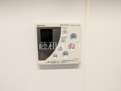 浴室換気乾燥機　【日神パレステージ国領】幼い子供がいると汚れものが多く、いつでも洗濯物を干せるのが嬉しい浴室換気乾燥機！