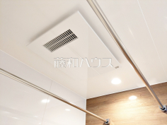 浴室乾燥機　【ルネグランステージ志木Ⅱ】雨の日の強い味方！浴室換気乾燥機付きユニットバスで洗濯物が乾かせます。