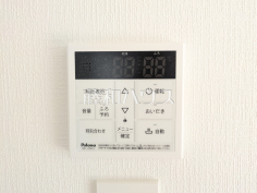 給湯器　【小牧市古雅４丁目】追焚き機能付きなので、生活時間の違う家族に便利です。