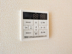 浴室給湯リモコン　【新座市石神１丁目】追焚機能付で時間差入浴もOK 
