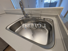浄水器一体型水栓　【ベルジュール府中3】いつでもおいしいお水が飲める浄水器一体型水栓も完備 
