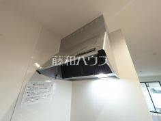 レンジフード　【名古屋市守山区太田井】お手入れのしやすいレンジフードは見た目もスッキリしていて、料理時の油煙やニオイを効率的に外に出せます。