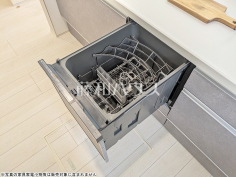 1号棟　食器洗浄乾燥機　【新座市栄２丁目】 後片付けの手間を削減し、趣味の時間や家族との時間を増やせる食器洗い乾燥機を標準装備 