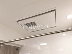 浴室換気乾燥機　【コープ野村志木】雨天時の洗濯物や浴室内のカビ防止としても活躍する浴室換気乾燥機
