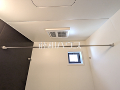 浴室乾燥機　【八王子市丸山町】雨の日の強い味方！浴室換気乾燥機付きユニットバスで洗濯物が乾かせます。